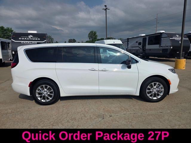 2026 Chrysler Pacifica Limited AWD
