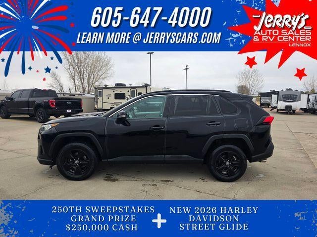 2020 Toyota RAV4 XLE AWD (Natl)