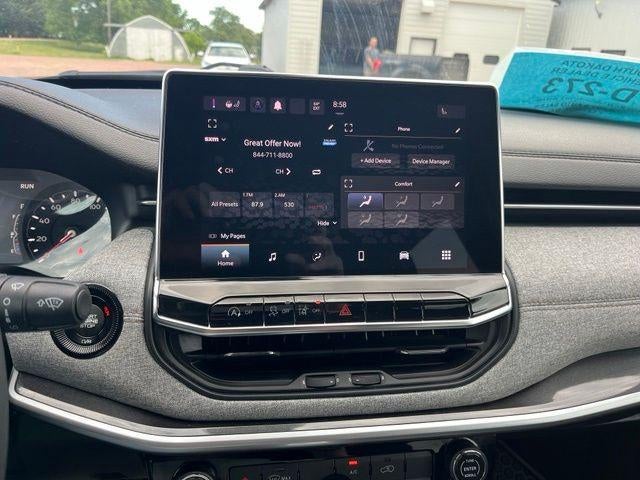 2023 Jeep Compass Latitude Lux 4x4