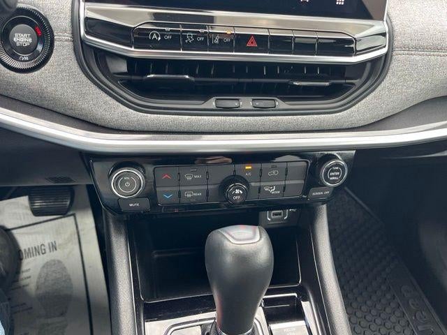 2023 Jeep Compass Latitude Lux 4x4