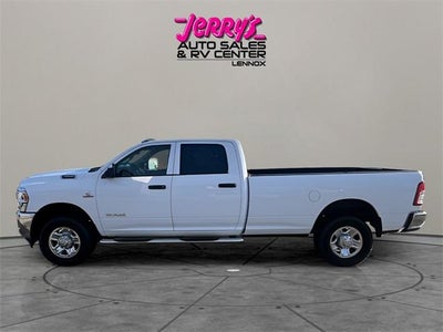 2020 RAM 3500 Tradesman 4x4 Crew Cab 8' Box
