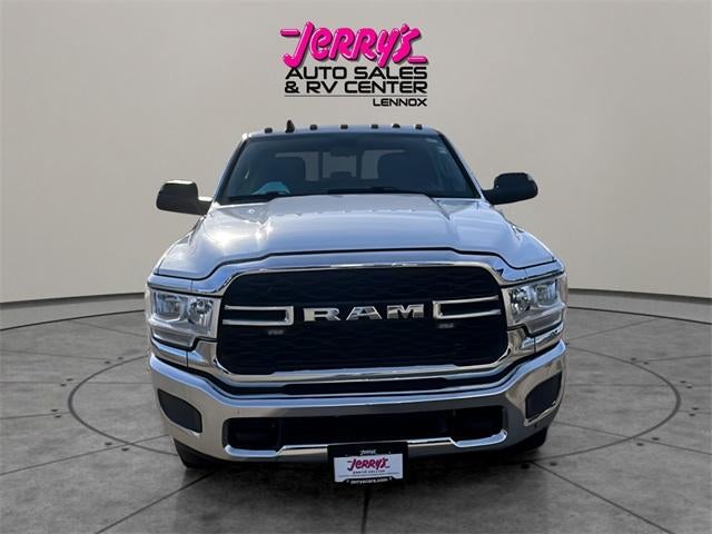 2020 RAM 3500 Tradesman 4x4 Crew Cab 8' Box