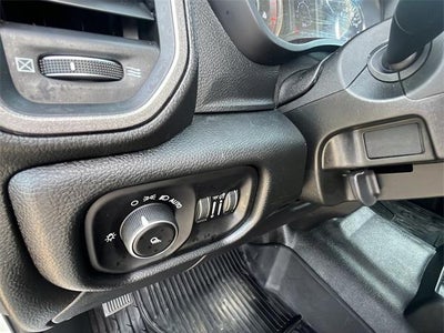 2020 RAM 3500 Tradesman 4x4 Crew Cab 8' Box