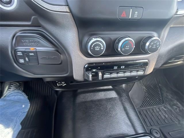 2020 RAM 3500 Tradesman 4x4 Crew Cab 8' Box