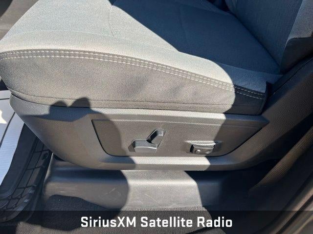 2020 RAM 3500 Big Horn 4x4 Crew Cab 8' Box