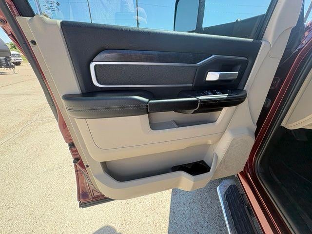 2022 RAM 3500 Big Horn 4x4 Crew Cab 8' Box