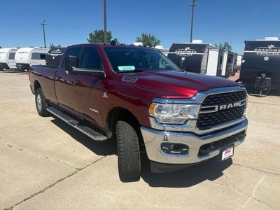 2022 RAM 3500 Big Horn 4x4 Crew Cab 8' Box