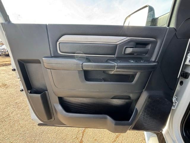 2022 RAM 2500 Tradesman 4x4 Reg Cab 8' Box