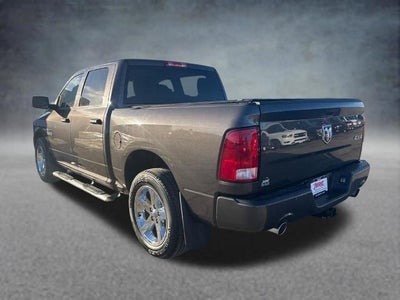 2017 RAM 1500 Express 4x4 Crew Cab 5'7" Box