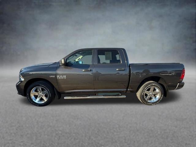 2017 RAM 1500 Express 4x4 Crew Cab 5'7" Box