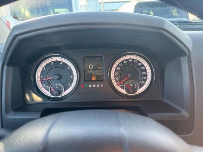 2017 RAM 1500 Express 4x4 Crew Cab 5'7" Box