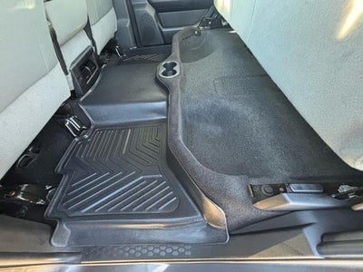 2017 RAM 1500 Express 4x4 Crew Cab 5'7" Box