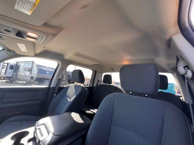 2021 RAM 1500 Classic Tradesman 4x4 Crew Cab 5'7" Box