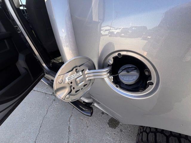 2021 RAM 1500 Classic Tradesman 4x4 Crew Cab 5'7" Box