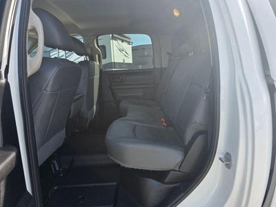 2017 RAM 2500 Tradesman 4x4 Crew Cab 6'4" Box