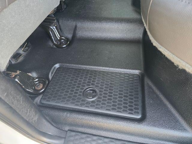 2017 RAM 2500 Tradesman 4x4 Crew Cab 6'4" Box