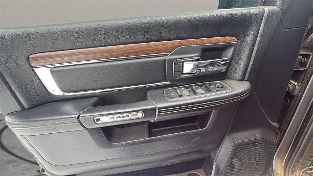 2016 RAM 2500 4WD Crew Cab 6.4 Ft Box Laramie