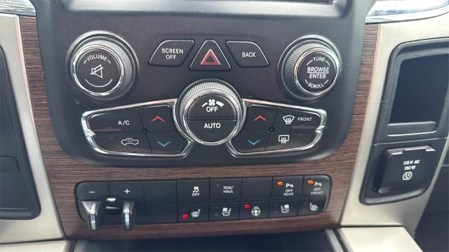 2016 RAM 2500 4WD Crew Cab 6.4 Ft Box Laramie