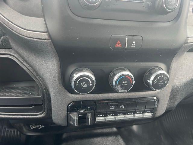 2024 RAM 3500 Chassis Cab Tradesman 4WD Crew Cab 60" CA 172.4" WB