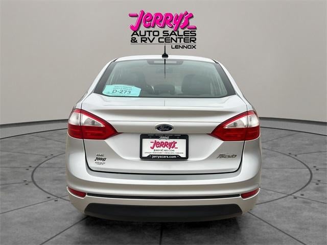 2014 Ford Fiesta 4dr Sdn SE