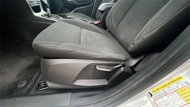 2014 Ford Fiesta 4dr Sdn SE