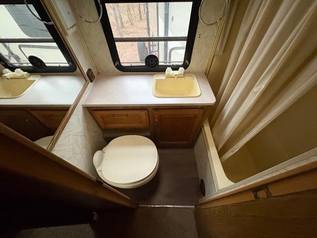 1991 Fleetwood Bounder 34S