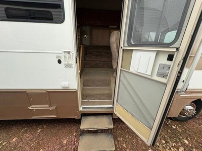 1991 Fleetwood Bounder 34S