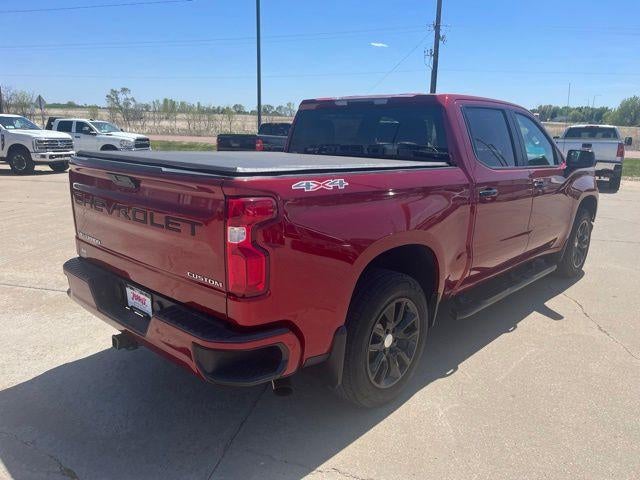 2021 Chevrolet Silverado 1500 Crew Cab Short Box 4-Wheel Drive Custom