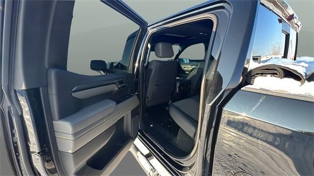 2023 Chevrolet Silverado 1500 Crew Cab Short Box 4-Wheel Drive ZR2