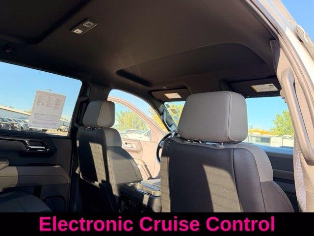 2023 Chevrolet Silverado 1500 Crew Cab Short Box 4-Wheel Drive ZR2