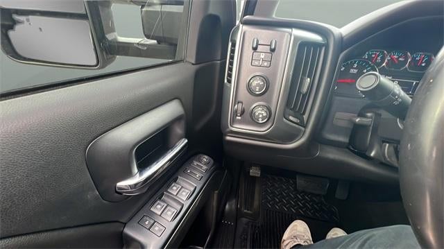 2017 Chevrolet Silverado 1500 Crew Cab Short Box 4-Wheel Drive LT