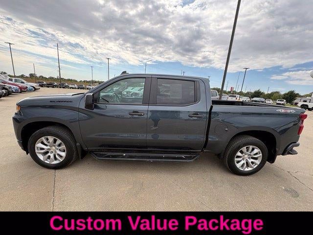 2020 Chevrolet Silverado 1500 Crew Cab Short Box 4-Wheel Drive Custom