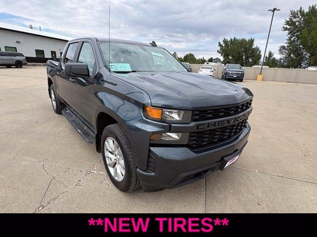 2020 Chevrolet Silverado 1500 Crew Cab Short Box 4-Wheel Drive Custom