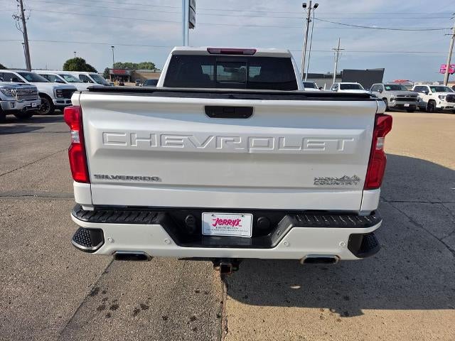 2022 Chevrolet Silverado 1500 LTD Crew Cab Standard Box 4-Wheel Drive High Country