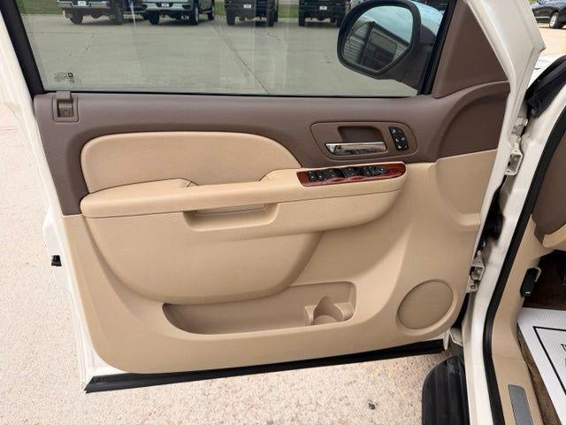 2011 Chevrolet Avalanche 4-Wheel Drive LTZ