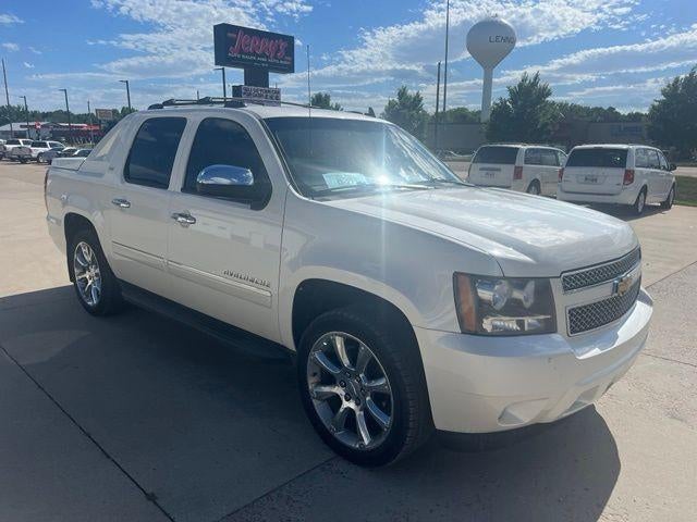 2011 Chevrolet Avalanche 4-Wheel Drive LTZ
