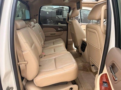 2011 Chevrolet Avalanche 4-Wheel Drive LTZ