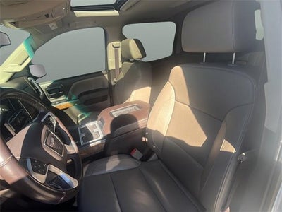 2017 GMC Sierra 1500 Crew Cab Short Box 4-Wheel Drive SLT