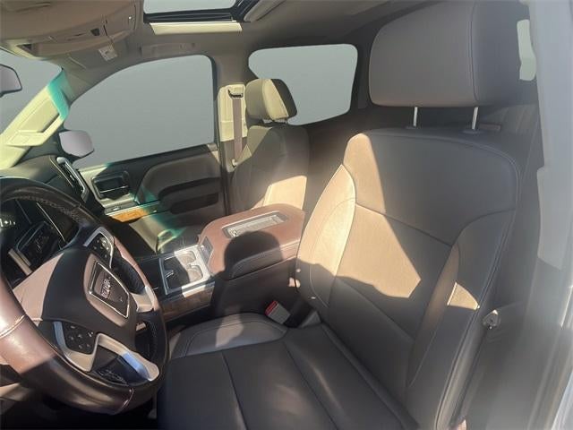 2017 GMC Sierra 1500 Crew Cab Short Box 4-Wheel Drive SLT