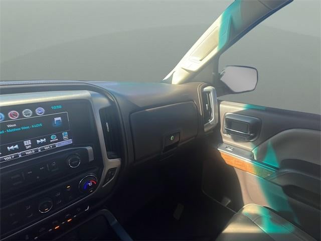 2017 GMC Sierra 1500 Crew Cab Short Box 4-Wheel Drive SLT