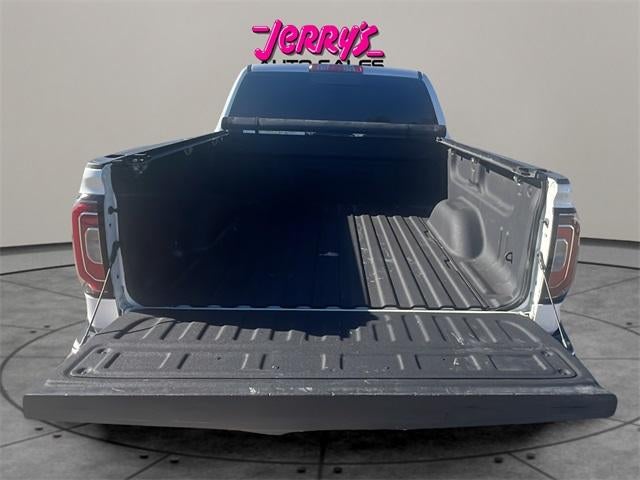 2017 GMC Sierra 1500 Crew Cab Short Box 4-Wheel Drive SLT