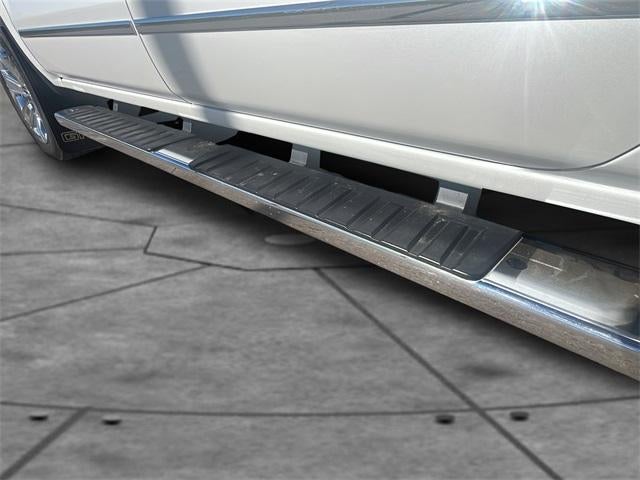 2017 GMC Sierra 1500 Crew Cab Short Box 4-Wheel Drive SLT