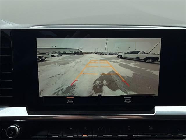 2022 GMC Sierra 1500 Crew Cab Short Box 4-Wheel Drive Elevation 3SB