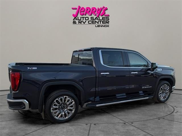 2022 GMC Sierra 1500 Crew Cab Short Box 4-Wheel Drive SLT
