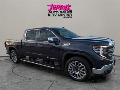 2022 GMC Sierra 1500 Crew Cab Short Box 4-Wheel Drive SLT