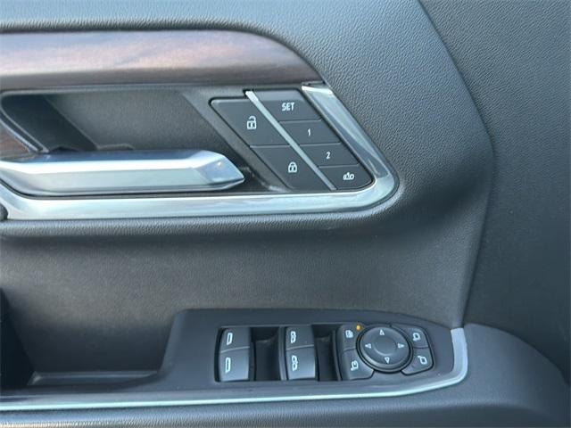 2022 GMC Sierra 1500 Crew Cab Short Box 4-Wheel Drive SLT