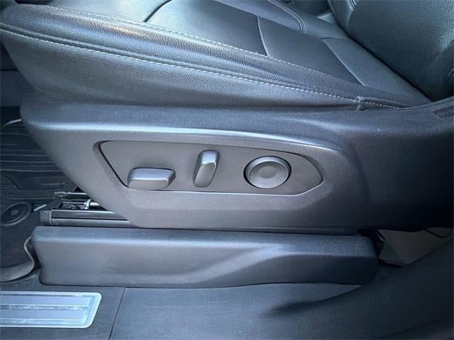 2022 GMC Sierra 1500 Crew Cab Short Box 4-Wheel Drive SLT