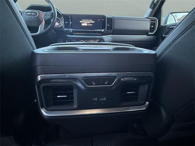 2022 GMC Sierra 1500 Crew Cab Short Box 4-Wheel Drive SLT