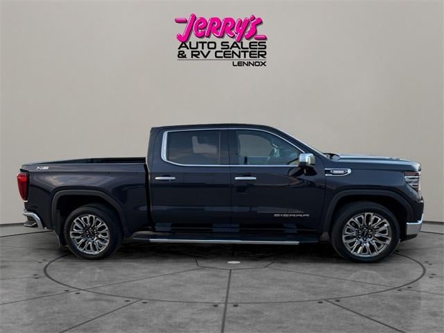 2022 GMC Sierra 1500 Crew Cab Short Box 4-Wheel Drive SLT