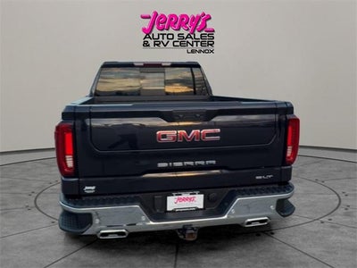 2022 GMC Sierra 1500 Crew Cab Short Box 4-Wheel Drive SLT